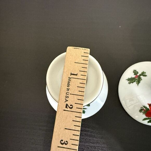 (2) Vintage Lefton Porcelain Winter Candleholders Cardinals & Holly Numbered - Picture 3 of 16